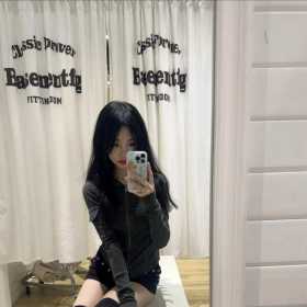 海珠一字马女神可外出-璐姐